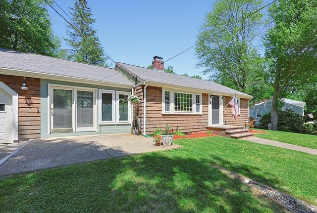 6 Spring St., Norfolk, MA 02056