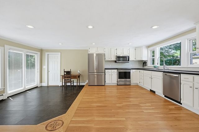 6 Spring St., Norfolk, MA 02056