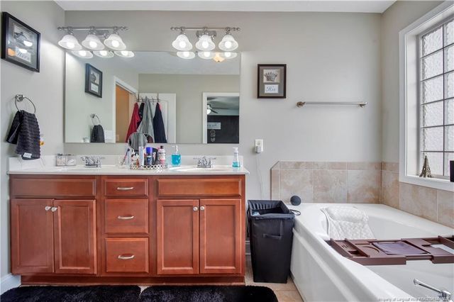 554 Thorncliff Drive, Raeford, NC 28376