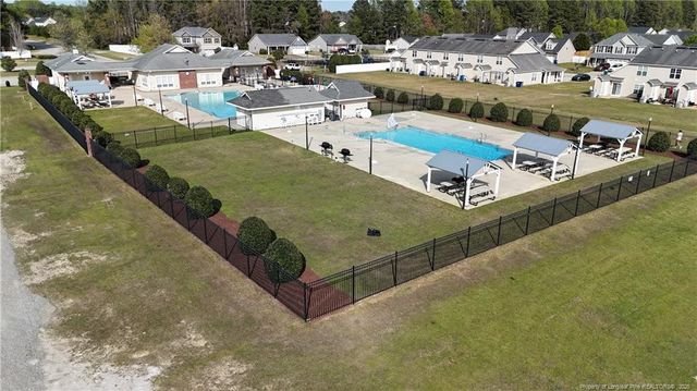 554 Thorncliff Drive, Raeford, NC 28376