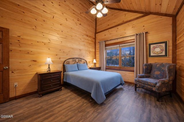 224 Amet Way, Cosby, TN 37722