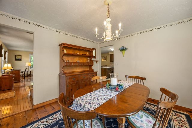 28 Buckingham Dr, Sandwich, MA 02563