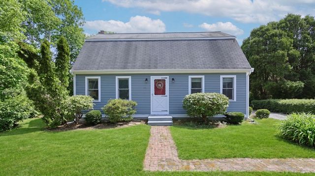 28 Buckingham Dr, Sandwich, MA 02563