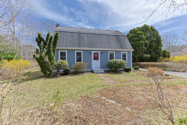 28 Buckingham Dr, Sandwich, MA 02563