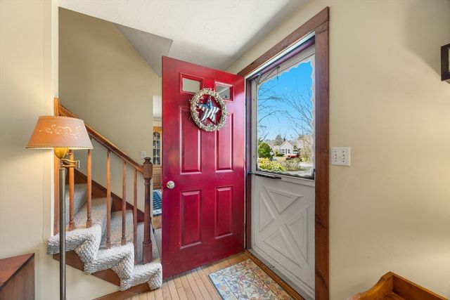 28 Buckingham Dr, Sandwich, MA 02563