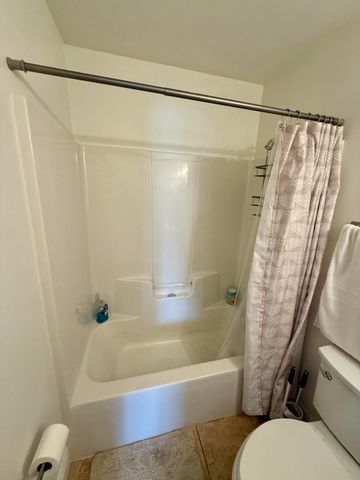 920 NW 4th Street, South Bay, FL 33493