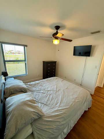 920 NW 4th Street, South Bay, FL 33493