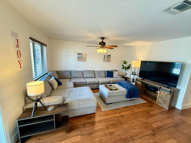 920 NW 4th Street, South Bay, FL 33493