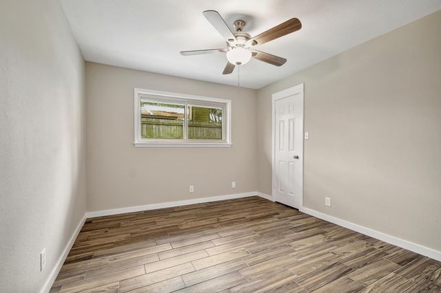 169 KONA DR, Bastrop, TX 78602