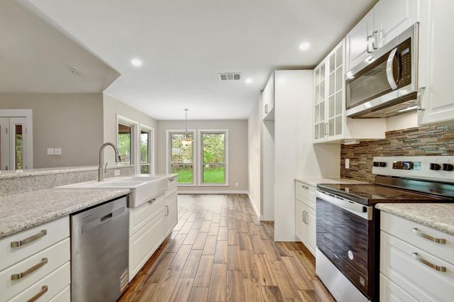 169 KONA DR, Bastrop, TX 78602
