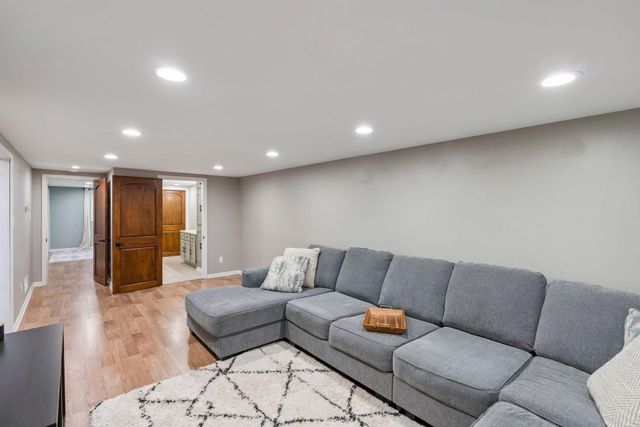 9804 5th Street NE, Blaine, MN 55434
