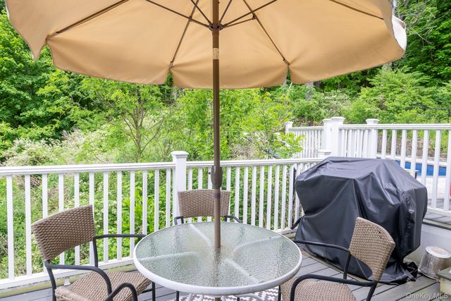 580 Oak Summit Road, Millbrook, NY 12545