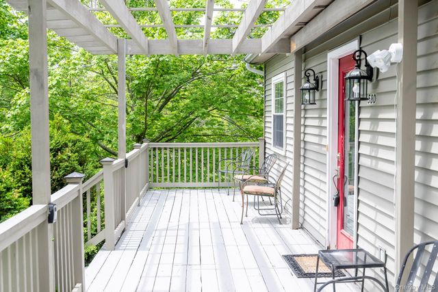 580 Oak Summit Road, Millbrook, NY 12545
