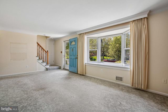 6809 ONTARIO ST, Springfield, VA 22152