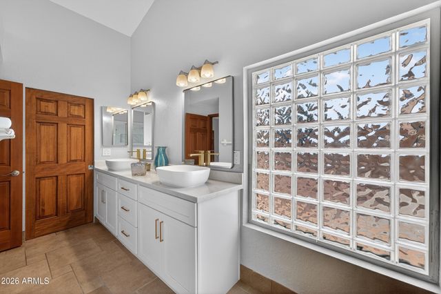 5735 E CAMPO BELLO Drive, Scottsdale, AZ 85254