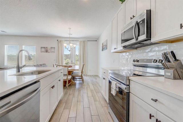 2268 DERWENT DRIVE, Davenport, FL 33896