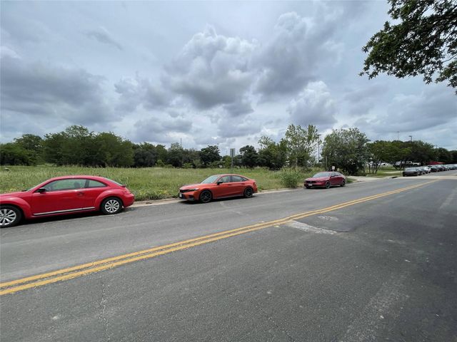 904 Battle Bend BLVD, Austin, TX 78745