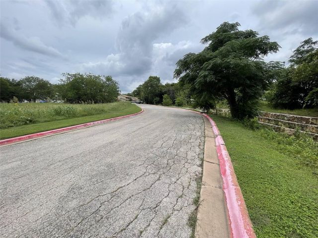 904 Battle Bend BLVD, Austin, TX 78745