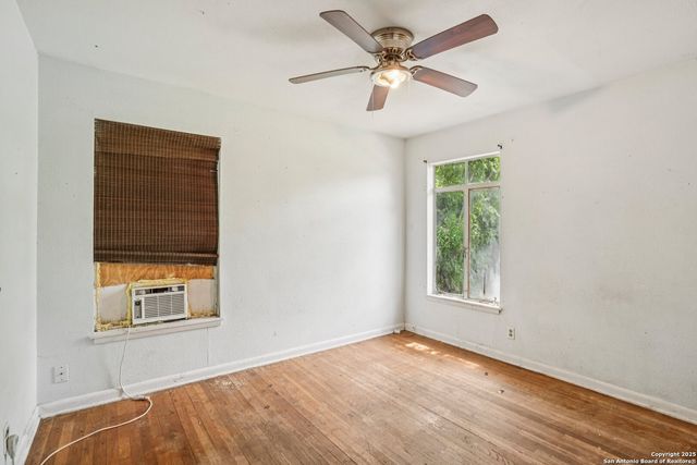 142 Newport, San Antonio, TX 78218