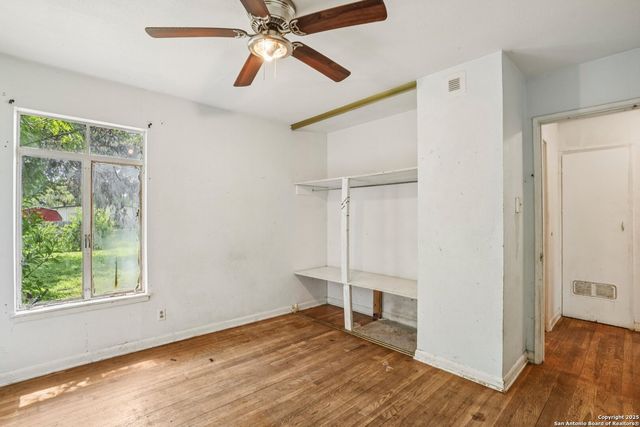 142 Newport, San Antonio, TX 78218