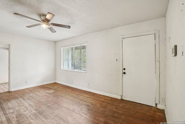 142 Newport, San Antonio, TX 78218