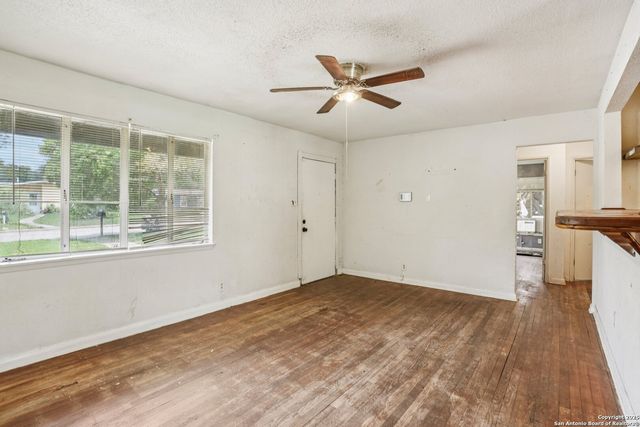 142 Newport, San Antonio, TX 78218