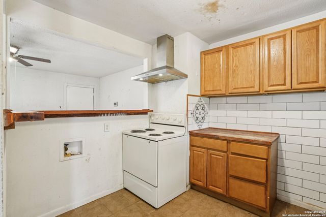 142 Newport, San Antonio, TX 78218