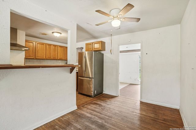 142 Newport, San Antonio, TX 78218