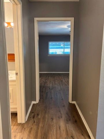 22 E Townhouse Lane 31, Grand Prairie, TX 75052