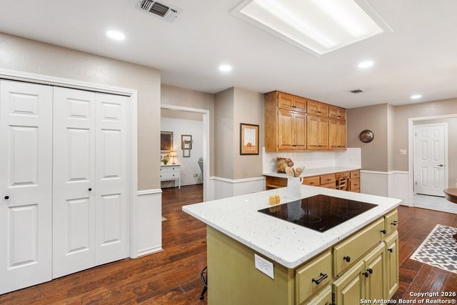 894 SOUTHWOODS DR., Fredericksburg, TX 78028