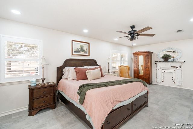 894 SOUTHWOODS DR., Fredericksburg, TX 78028