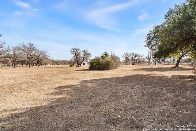 894 SOUTHWOODS DR., Fredericksburg, TX 78028