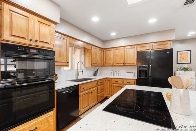 894 SOUTHWOODS DR., Fredericksburg, TX 78028