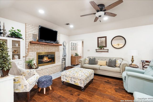 894 SOUTHWOODS DR., Fredericksburg, TX 78028