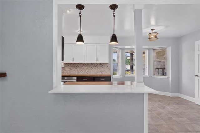 1539 Winding Creek Road, Moore, OK 73160