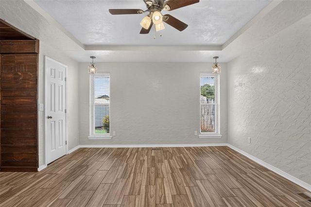 1539 Winding Creek Road, Moore, OK 73160