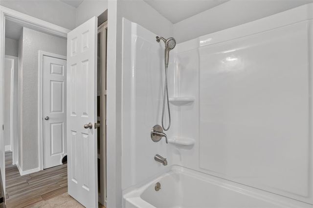 1539 Winding Creek Road, Moore, OK 73160