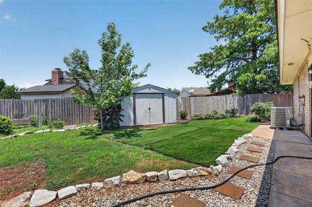 1539 Winding Creek Road, Moore, OK 73160