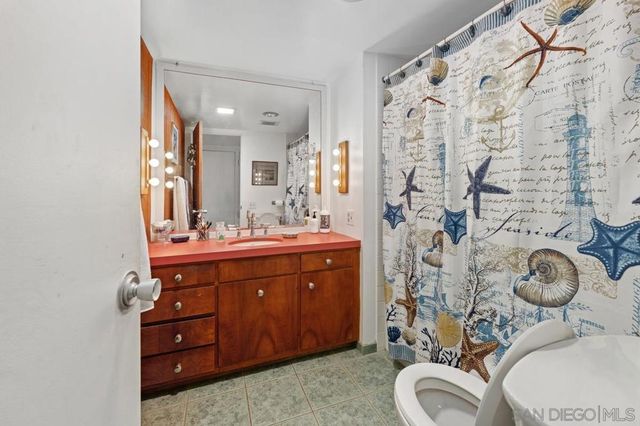 4875 Academy St, San Diego, CA 92109