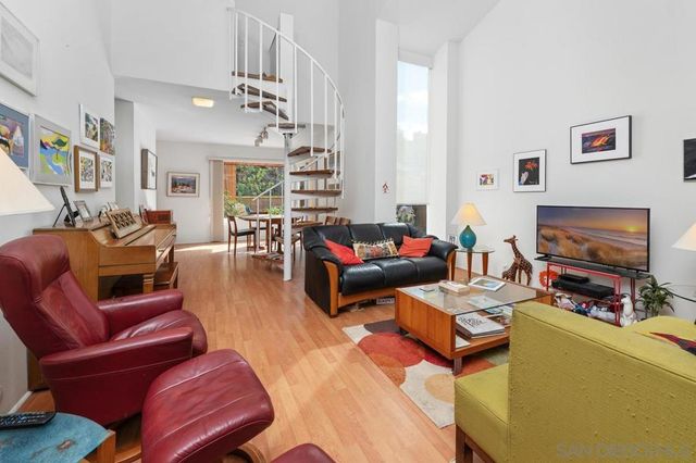 4875 Academy St, San Diego, CA 92109