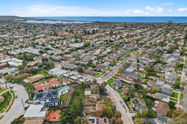 4875 Academy St, San Diego, CA 92109