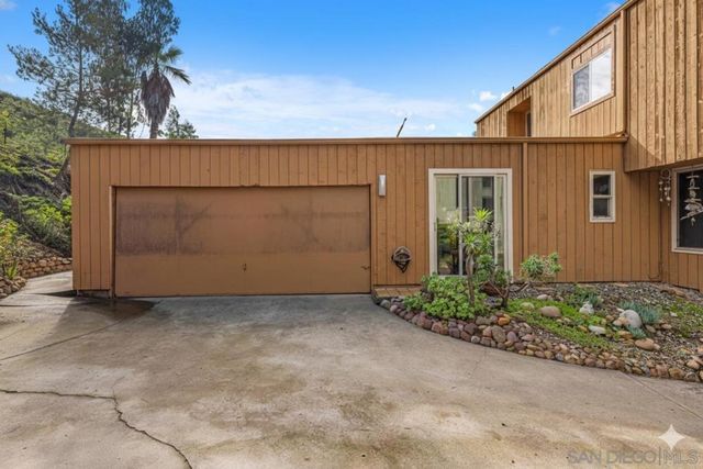 4875 Academy St, San Diego, CA 92109