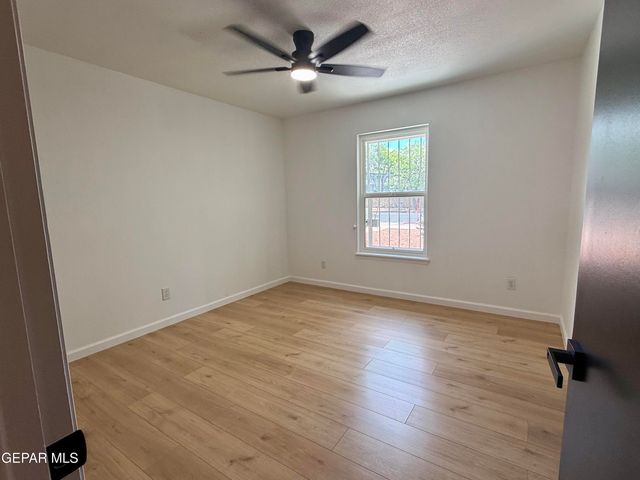 1649 Lomaland Drive, El Paso, TX 79935