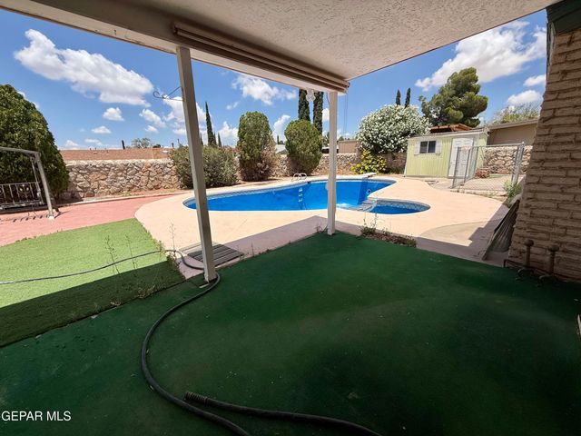 1649 Lomaland Drive, El Paso, TX 79935
