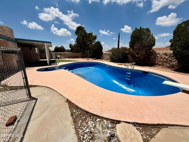 1649 Lomaland Drive, El Paso, TX 79935