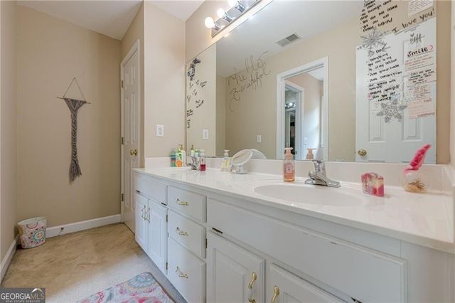 1765 Pinetree Pass Lane SW, Lilburn, GA 30047