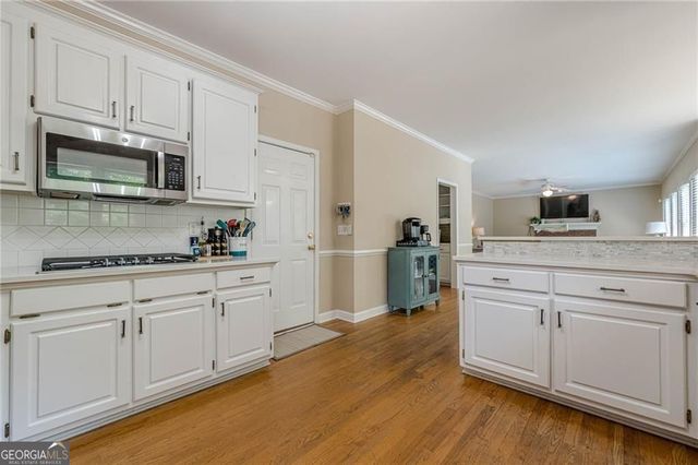 1765 Pinetree Pass Lane SW, Lilburn, GA 30047