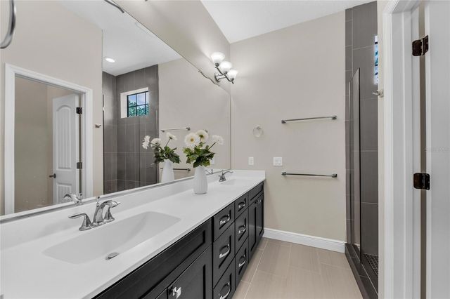 5911 RIVER FOREST CIRCLE, Bradenton, FL 34203