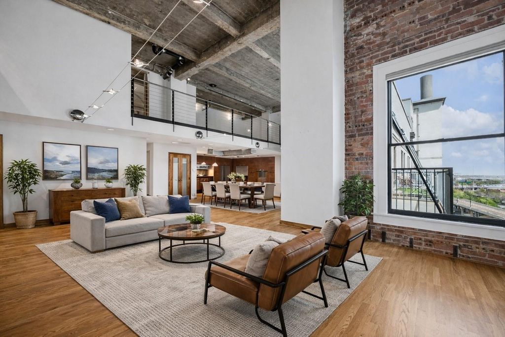 915 Franklin Street 9L, Houston, TX 77002