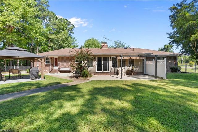 13315 Courthouse HWY, Smithfield, VA 23430